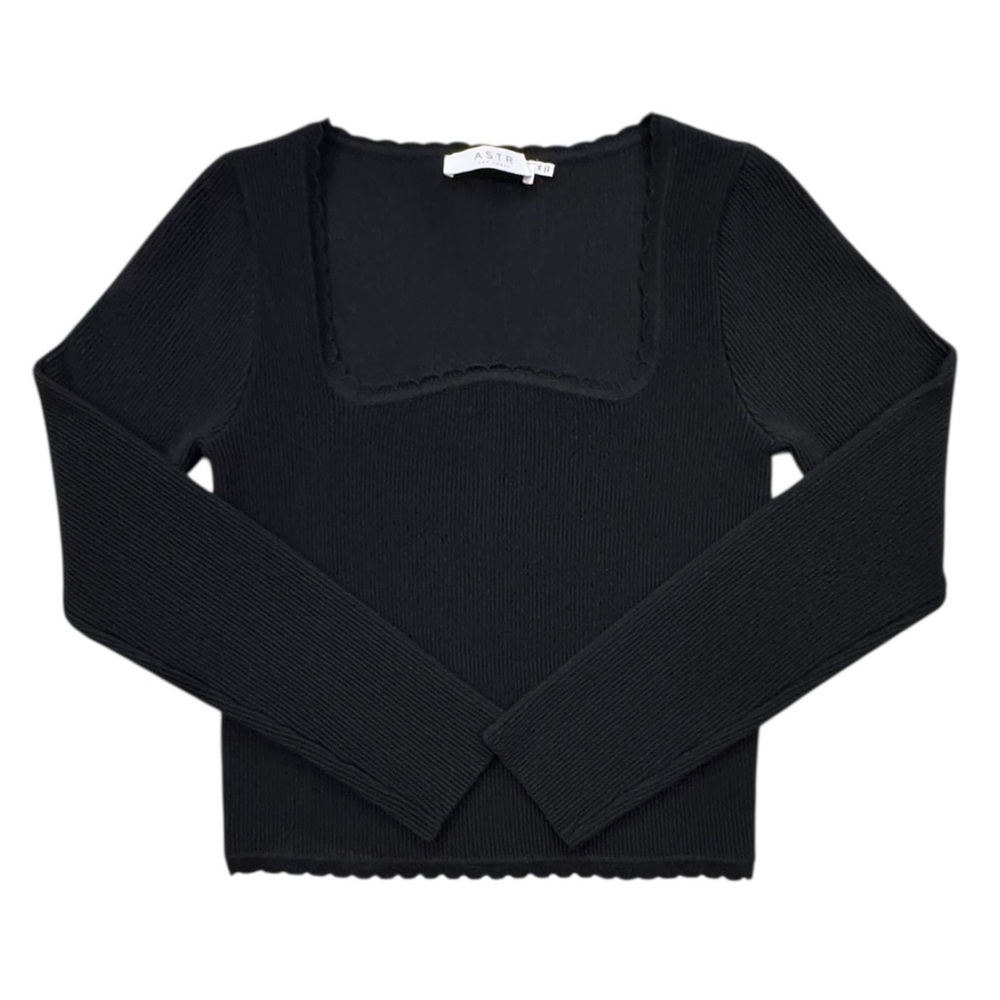 ASTR The Label Scallop Trim Ribbed Knit Top - Picture 2 of 8